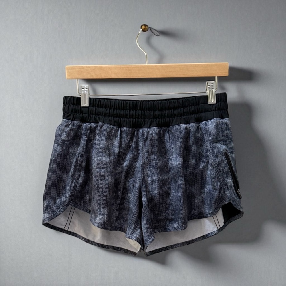 Lululemon Women’s Blue Black Running Shorts! Size 10!
